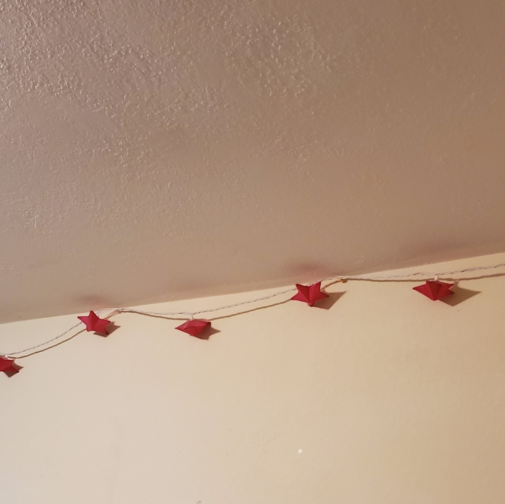 Pink paper stars string lights 🌟